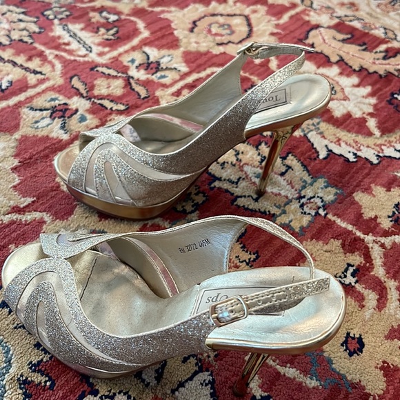 Women's Touch Ups Heels - Picture 4 of 5